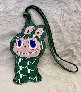 (Category: ) located in . Submitted by mrsmdxbseller (Listing ID 1464591190, Image 1). Description: .