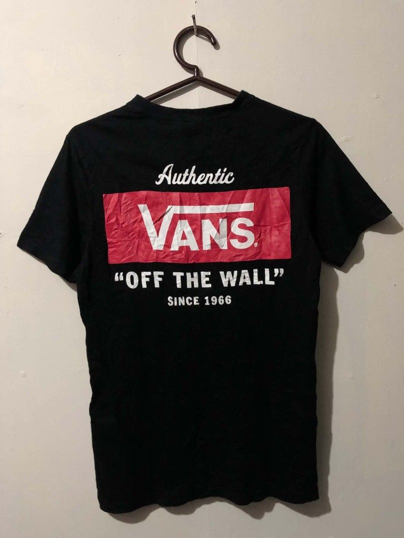 Authentic Vans Of The Wall '96 (Category: Tshirts & Polo Shirts ) located in Pasig City. Submitted by geloangelo17550 (Listing ID 1464752924, Image 1). Description: Authentic Excellent condition No issue.