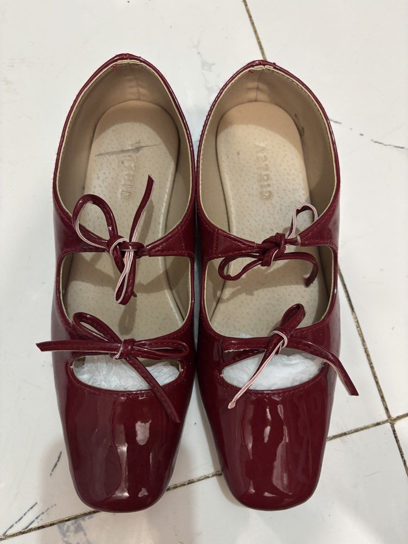 Aztrid Flat Shoes (Category: Flats & Sandals) located in Quezon City. Submitted by den.declutters (Listing ID 1464579744, Image 3). Description: Barely used.