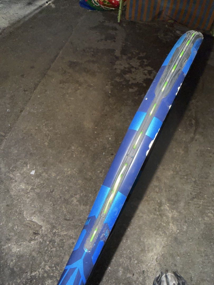 Babolat Pure Drive 2021 (Category: Racket and Ball Sports) located in Pasig City. Submitted by Ahkira (Listing ID 1464646053, Image 2). Description: For sale!! Babolat Pure Drive 2021 Issue' scratches and Battle Scars Specs: 100sq in 285g 16x19string pattern Grip 2 Pm to those interested Meet up ! Meet up ! Location Pasig City and Bgc Area.