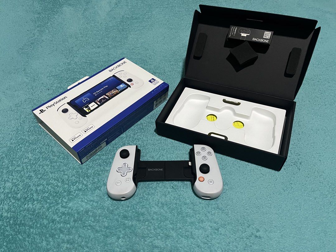 Backbone One Controller (Category: Controllers) located in Kota Kinabalu. Submitted by naqibspace (Listing ID 1464694383, Image 3). Description: For sale to serious buyer only. COD only no postage. Can dm me at O195313152.