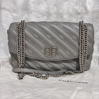 (Category: ) located in . Submitted by leens.preloved (Listing ID 1462629508, Image 1). Description: .