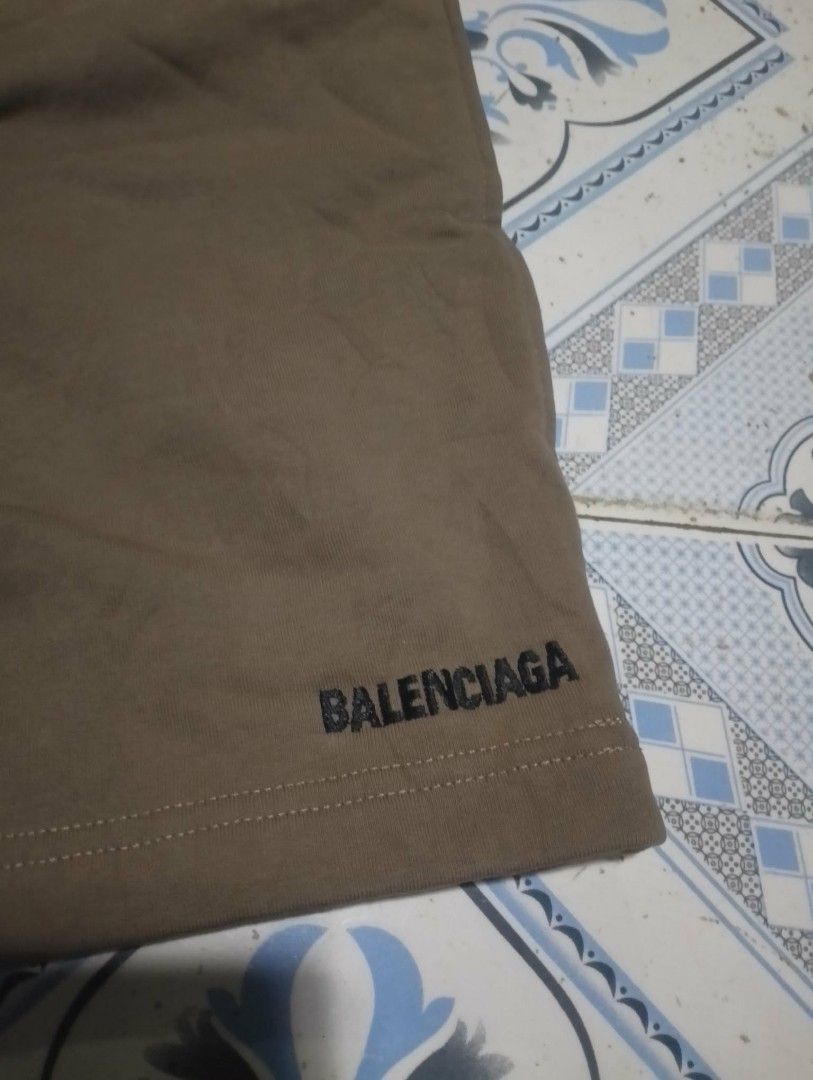 BALENCIAGA Embroidery Logo (Category: Shorts) located in Butuan. Submitted by waste_thrifted (Listing ID 1464723172, Image 3). Description: Brand New condition no issue color rate 10/10 condition 10/10 32-34/21.