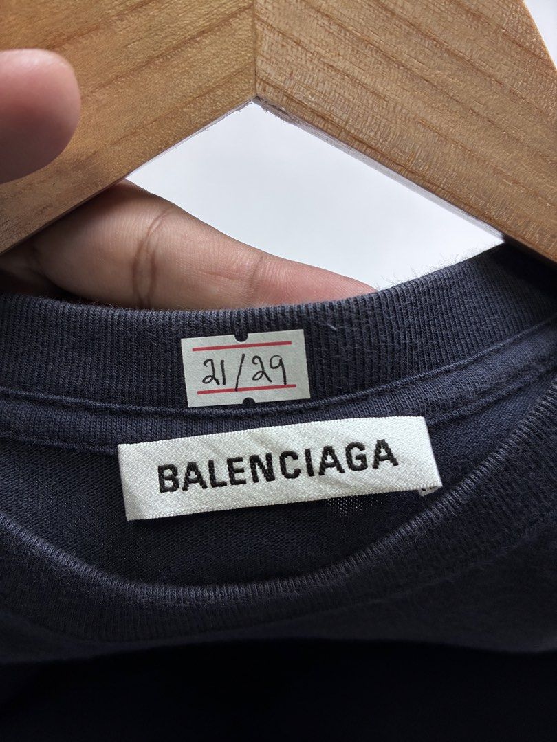 Balenciaga Laurel BB Logo (Category: Tshirts & Polo Shirts ) located in Palayan City. Submitted by room_of_thrift (Listing ID 1464691931, Image 3). Description: Want To Sell 🏷️ Balenciaga Laurel BB Logo ( Navy Blue ) Size (W) 21 / (L) 29 Color Rate - 9.5/10 or Better Color May Vary Due To Light DM 📩.