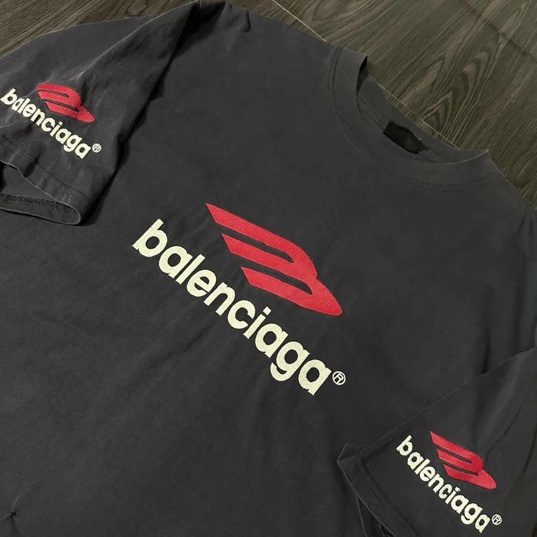 BALENCIAGA TEE (Category: Formal Shirts) located in San Jose del Monte. Submitted by xanthrift2.0 (Listing ID 1464667534, Image 2). Description: BALENCIAGA TEE color rate: 9.8/10 dimes: 21 x 30 (large) ₱999.