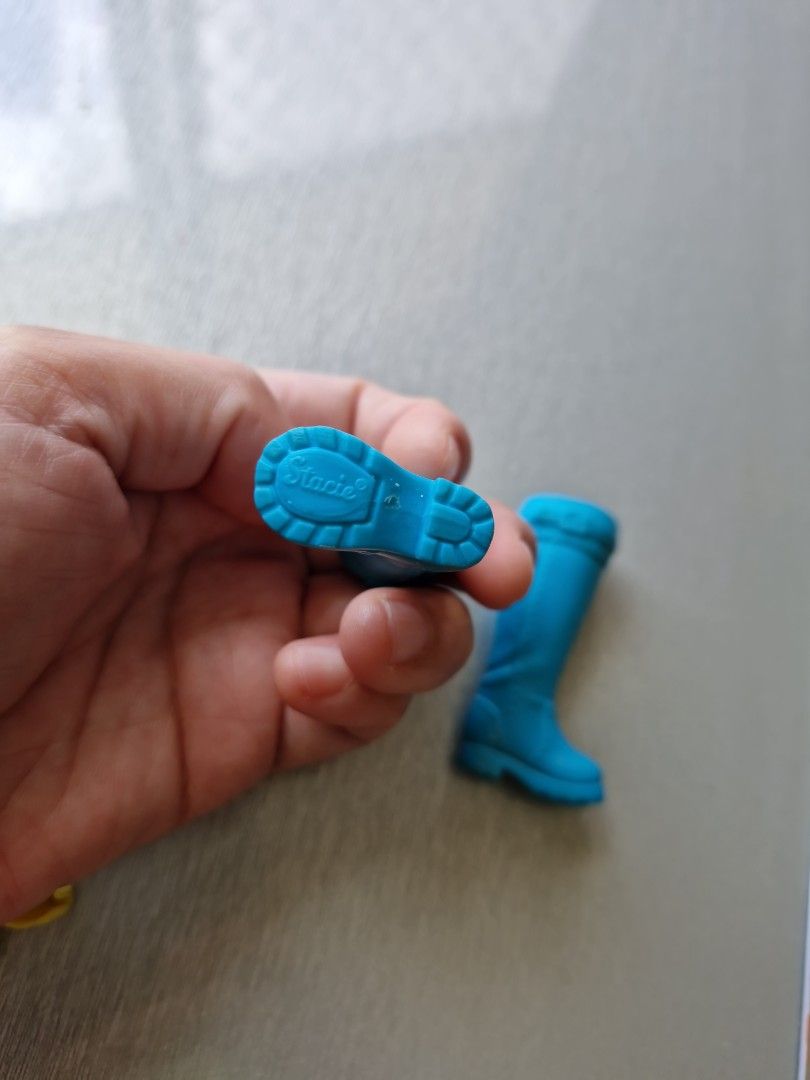 Barbie sisters' shoes (Category: Kids Toys) located in Quezon City. Submitted by declttermum (Listing ID 1464575500, Image 2). Description: Barbie sisters' (skipper/stacie/chelsea) shoes. All OG with markings. P250 each pair #barbieaccessories #barbieshoes #skipper #stacie #chelsea.