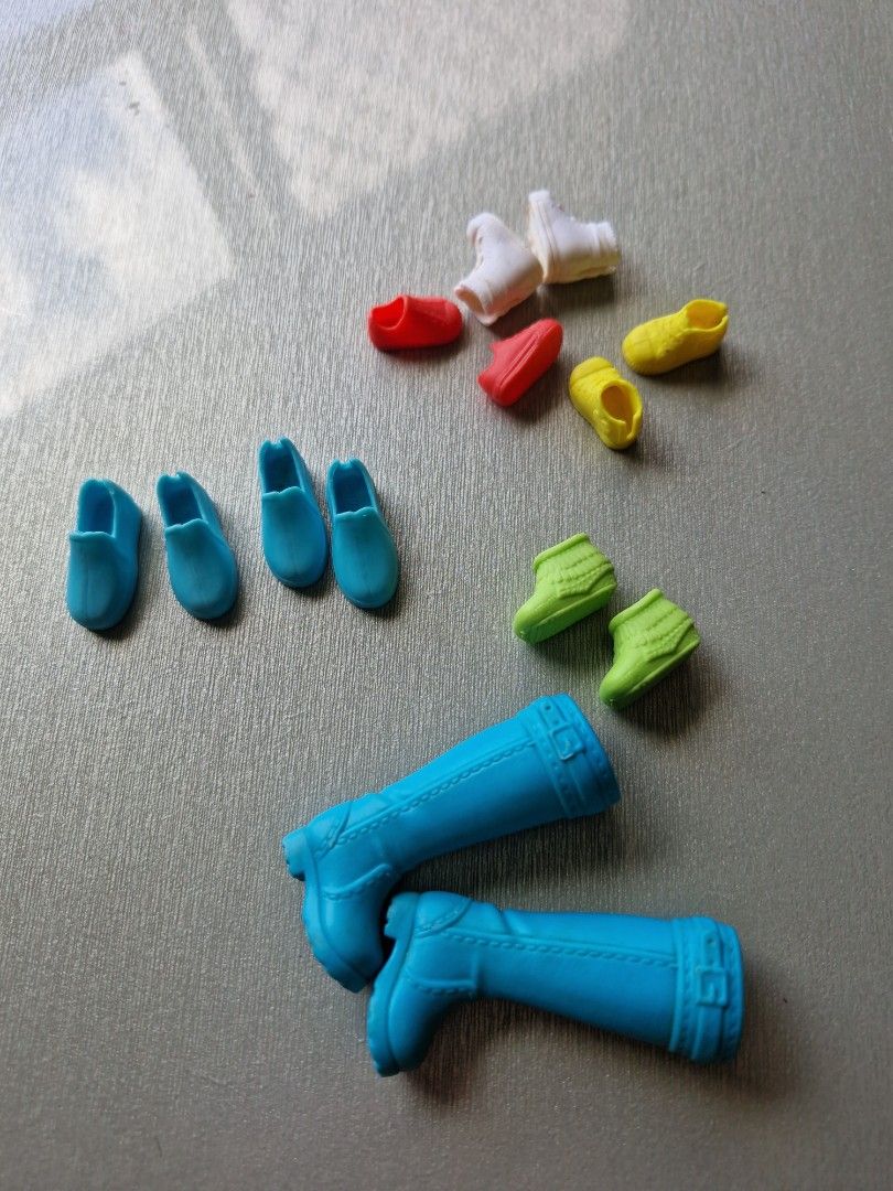 Barbie sisters' shoes (Category: Kids Toys) located in Quezon City. Submitted by declttermum (Listing ID 1464575500, Image 1). Description: Barbie sisters' (skipper/stacie/chelsea) shoes. All OG with markings. P250 each pair #barbieaccessories #barbieshoes #skipper #stacie #chelsea.
