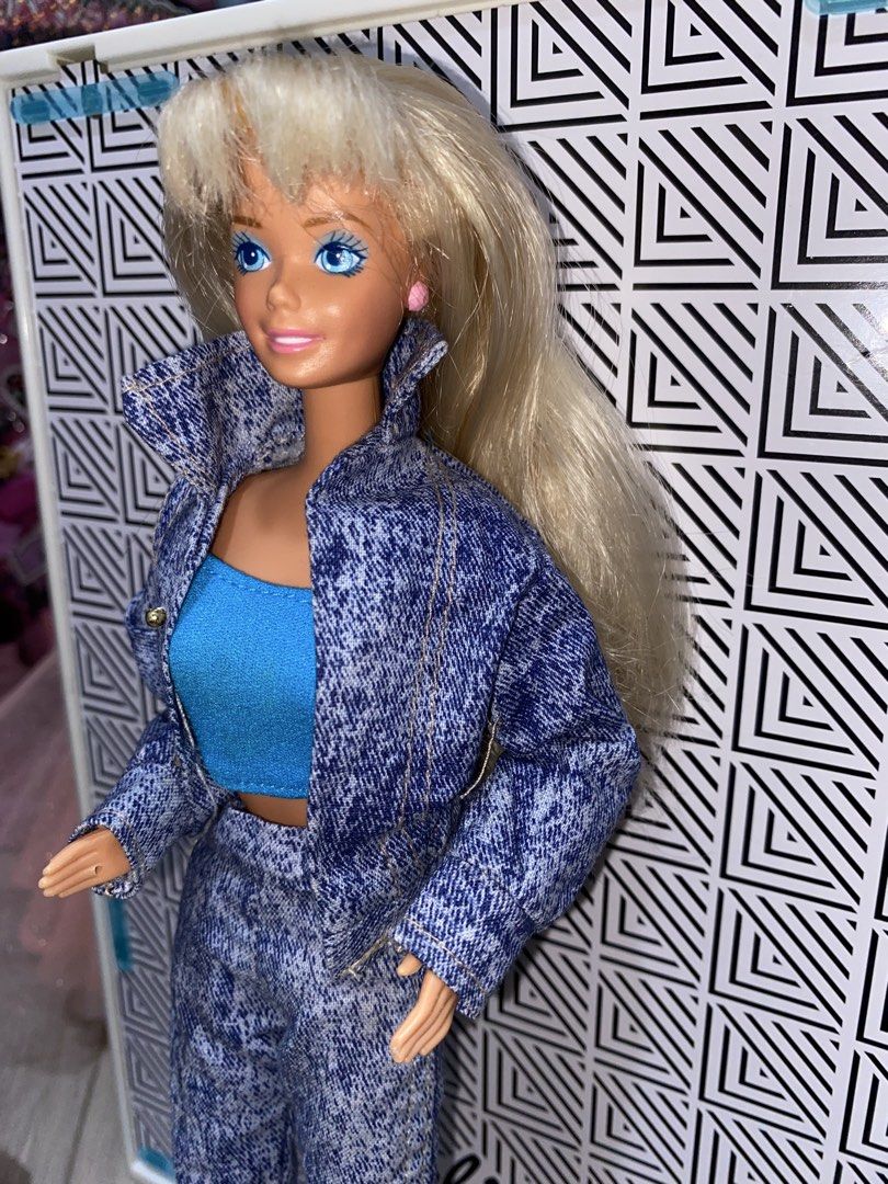 Barbie Vintage Doll (Category: Kids Toys) located in Las Pinas. Submitted by sherylandmargaux (Listing ID 1464701058, Image 3). Description: PLEASE READ BEFORE MAKING AN OFFER • Make an offer only if you’re sure and ready to buy. • Serious and reasonable offers only — no lowballers. • Please be respectful and ask all questions before offering. • Prices reflect rarity, purchase cost, taxes, and US shipping/import costs. FIRM OFFER POLICY: Once an 