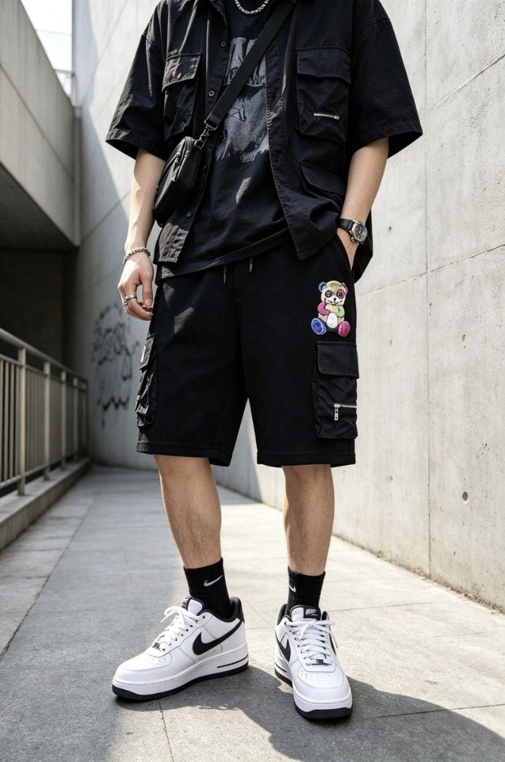 BARROW "BUTTON BEAR" COTTON CARGO SHORTS (Category: Shorts) located in Tabuk. Submitted by gooddropsofficial (Listing ID 1464637407, Image 1). Description: BARROW "BUTTON BEAR" COTTON CARGO SHORTS (BLACK) 4 POCKETS / RUBBERIZED LOGO ▪️WIDTH: 34-36" ▪️THIGH: 12" ▪️LENGTH: 18" ▪️SIZE: LARGE ▪️LEG OPENING: 11" ▪️COLOR RATE: GOOD AS NEW ▪️CONDITION: GOOD AS NEW ▪️ISSUE: NONE ▪️WASHED AND READY TO USE.