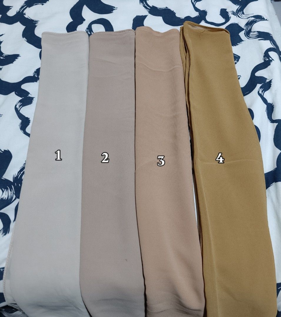Basic & Printed Shawls (Category: Hijabs) located in Singapore. Submitted by ladyaria_ (Listing ID 1464692934, Image 1). Description: - Basic & Printed Shawls - Versatile neutrals, pastel pinks, rich reds, pretty floral prints, and classic black - Lightweight and breathable, perfect for everyday wear in Singapore's climate - Excellent preloved condition, free wash before mailing or meetups. Basic Shawls - $3 Printed Shawls - $4.
