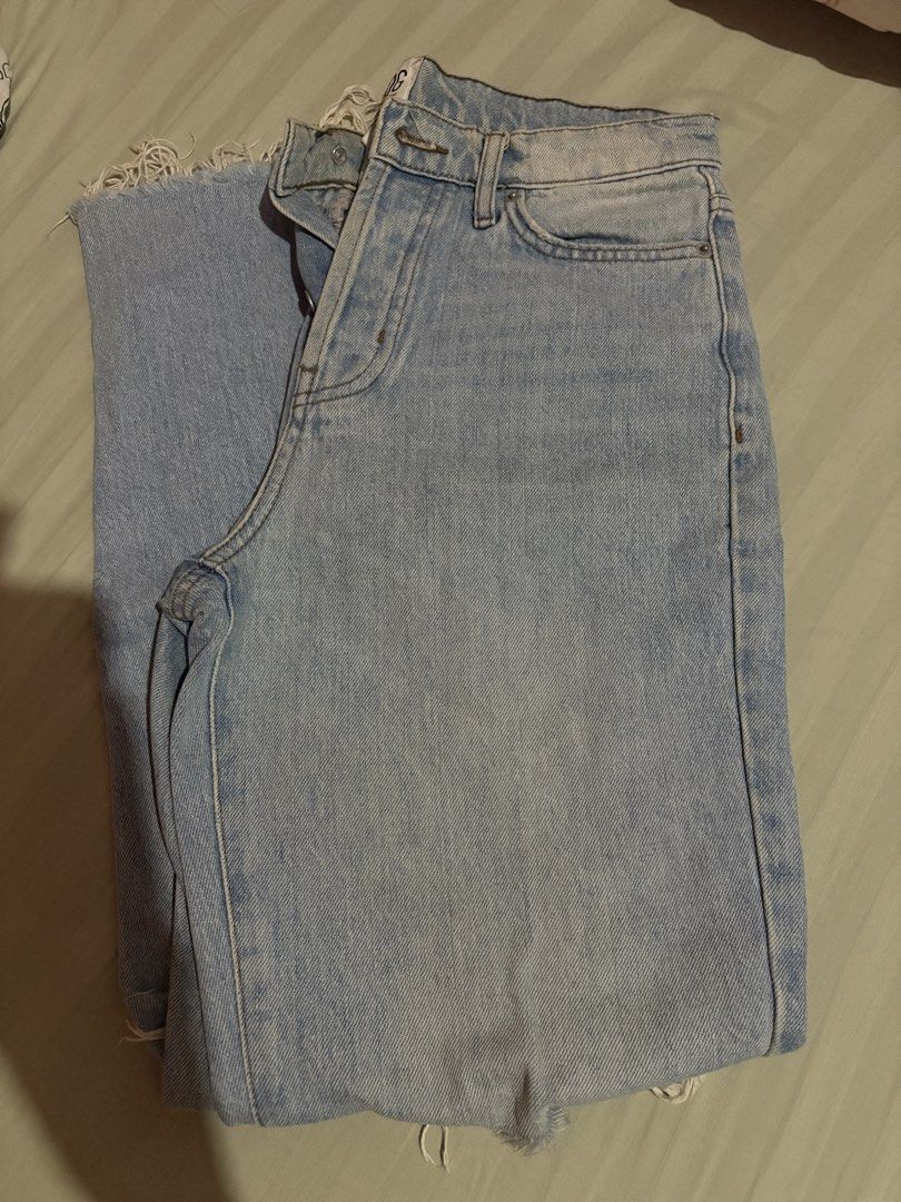 BDG Urban Outfitters Jeans (Category: Jeans) located in Quezon City. Submitted by claire.7 (Listing ID 1464727937, Image 2). Description: BDG from Urban Outfitters Slim straight ripped jeans with light wash denim W26 .