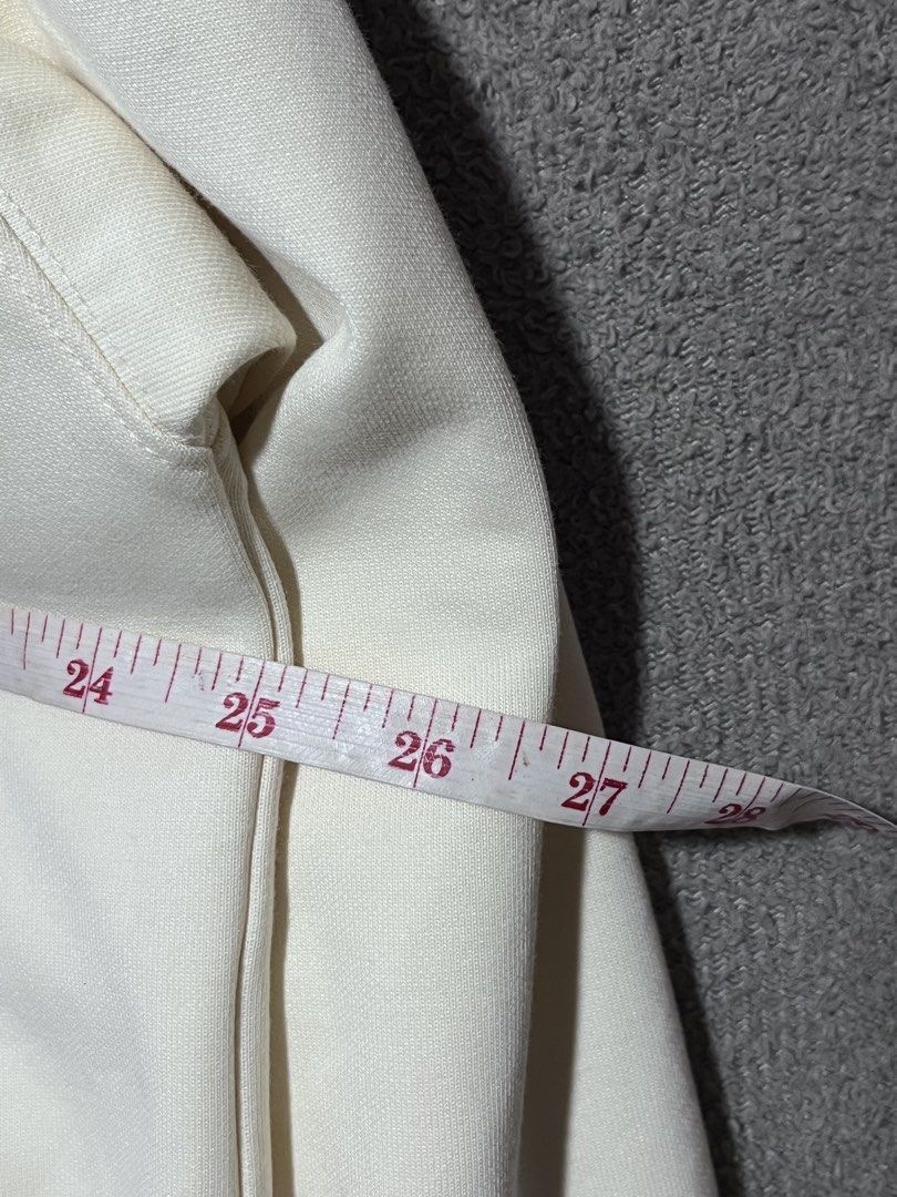 Beaster hoodie (Category: Coats, Jackets and Outerwear) located in Koronadal. Submitted by thrift.or.treat (Listing ID 1464711654, Image 2). Description: BEASTER AS NEW CONDITION NO ISSUE FREE SHIP MAKE AN OFFER.
