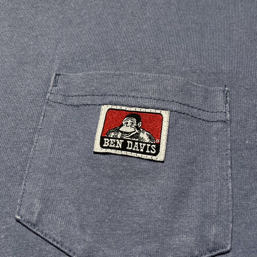 BEN DAVIS Heavyweight Pocket Tee (Category: Tshirts & Polo Shirts ) located in Balanga. Submitted by goodiegarments (Listing ID 1464590746, Image 3). Description: BEN DAVIS Heavyweight Pocket Tee Built tough, styled right. This authentic Ben Davis pocket t-shirt in deep navy blue features a robust, heavyweight cotton construction meant to withstand the test of time. Complete with the signature "Smiling Gorilla" logo patch on the chest, it is a de