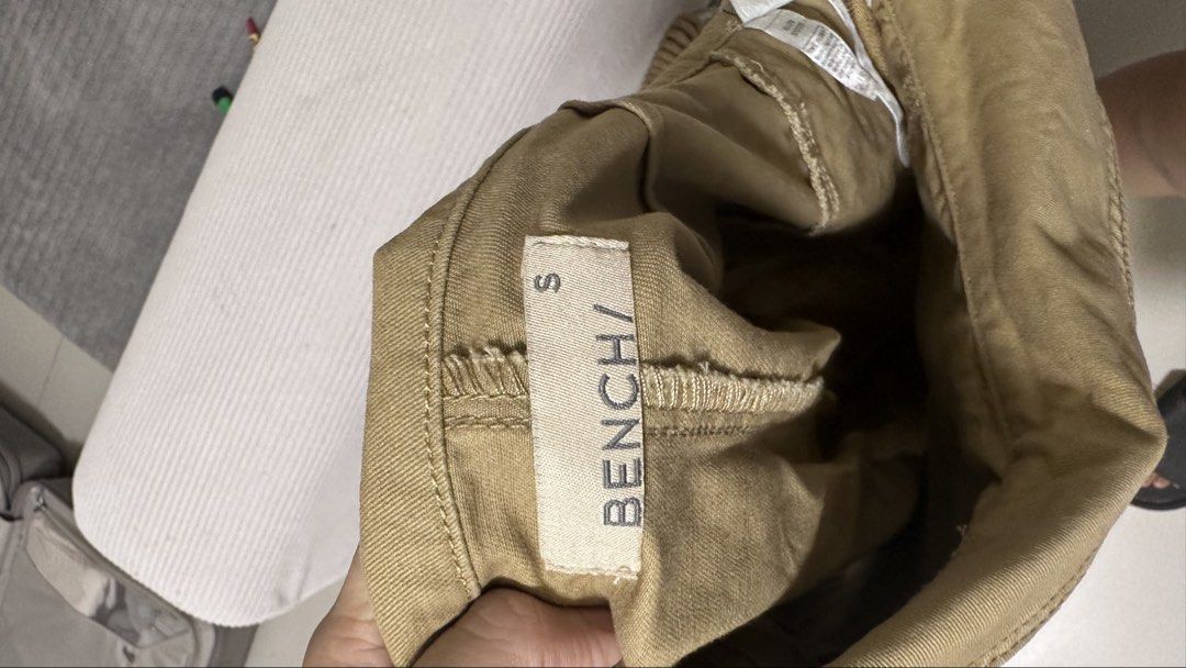 Bench Skort in Tan Small (Category: Skirts) located in Muntinlupa City. Submitted by shop.me.11 (Listing ID 1464611260, Image 3). Description: Bench Skort Tan, Small For 26 waist.