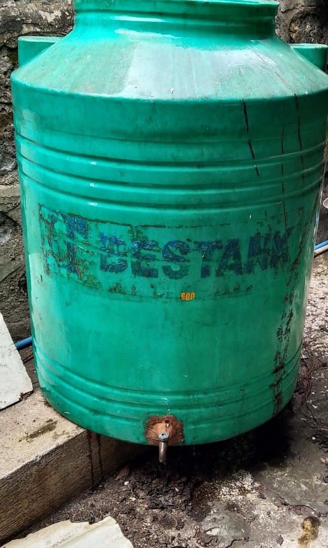 Best tank 660 liters (Category: Industrial Equipment) located in Paranaque City. Submitted by gracejimen21301 (Listing ID 1464608714, Image 2). Description: Rush Sale!!! kayo na po maglinis. original best tank po ito. pick up every Sunday or Mon to Sat 7pm onwards.