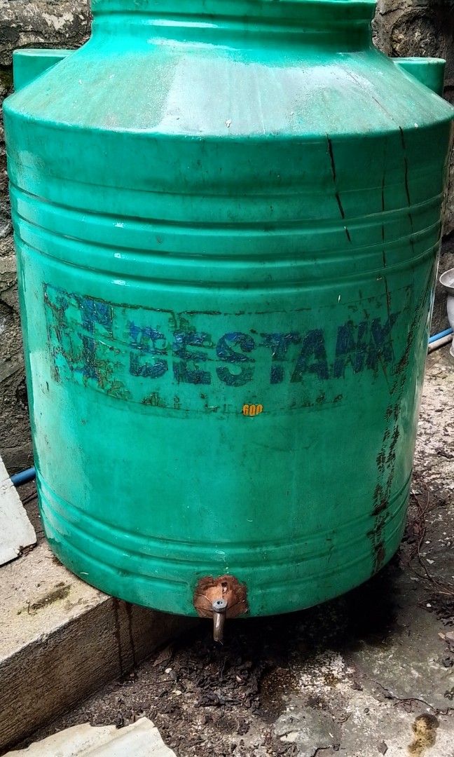 Best tank 660 liters (Category: Industrial Equipment) located in Paranaque City. Submitted by gracejimen21301 (Listing ID 1464608714, Image 1). Description: Rush Sale!!! kayo na po maglinis. original best tank po ito. pick up every Sunday or Mon to Sat 7pm onwards.