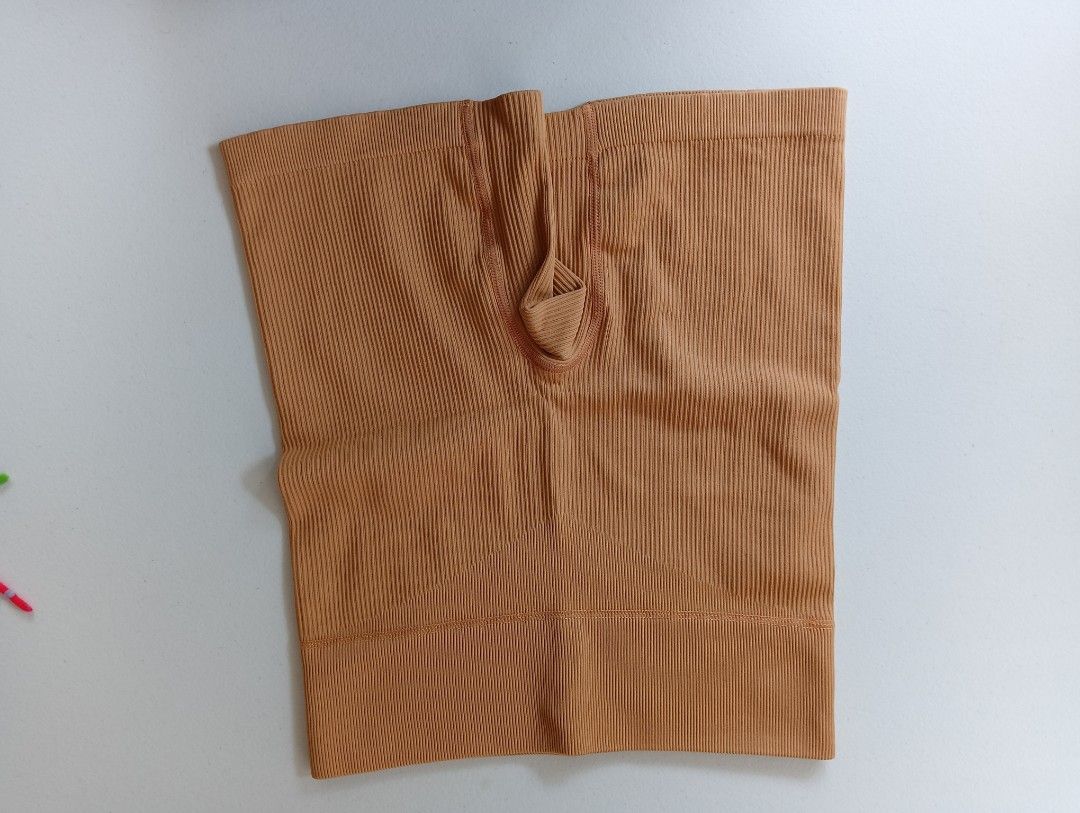 Bikers Short Ribbed (Category: Activewear) located in Rizal. Submitted by timeless_shop (Listing ID 1464612128, Image 3). Description: 🔥 Ribbed Biker Shorts - Caramel Brown 📏 Width: 12.5 inches 📏 Length: 15 inches - above knee, biker style! 📏 Waist: 26-28 inches High Waist, garterized, super stretchy! 🎨 Color: Caramel / Brown / Nude - ang ganda ng kulay! ✂️ Style: Ribbed High-Waist Biker Shorts - tummy control, makapal ribbed 💯 Condition: 1