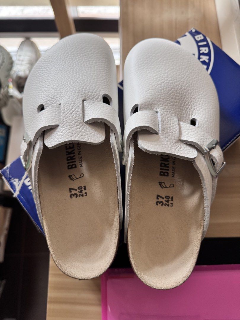 Birkenstock White Leather Sandals Size 37 (Category: Flats & Sandals) located in Mandaluyong City. Submitted by jd0023 (Listing ID 1464582159, Image 3). Description: - White leather Birkenstock sandals - Size 37 (fits 240mm) - Classic clog style - Adjustable strap with buckle - Made in Germany - Comes with original box RFS: Wrong Size..