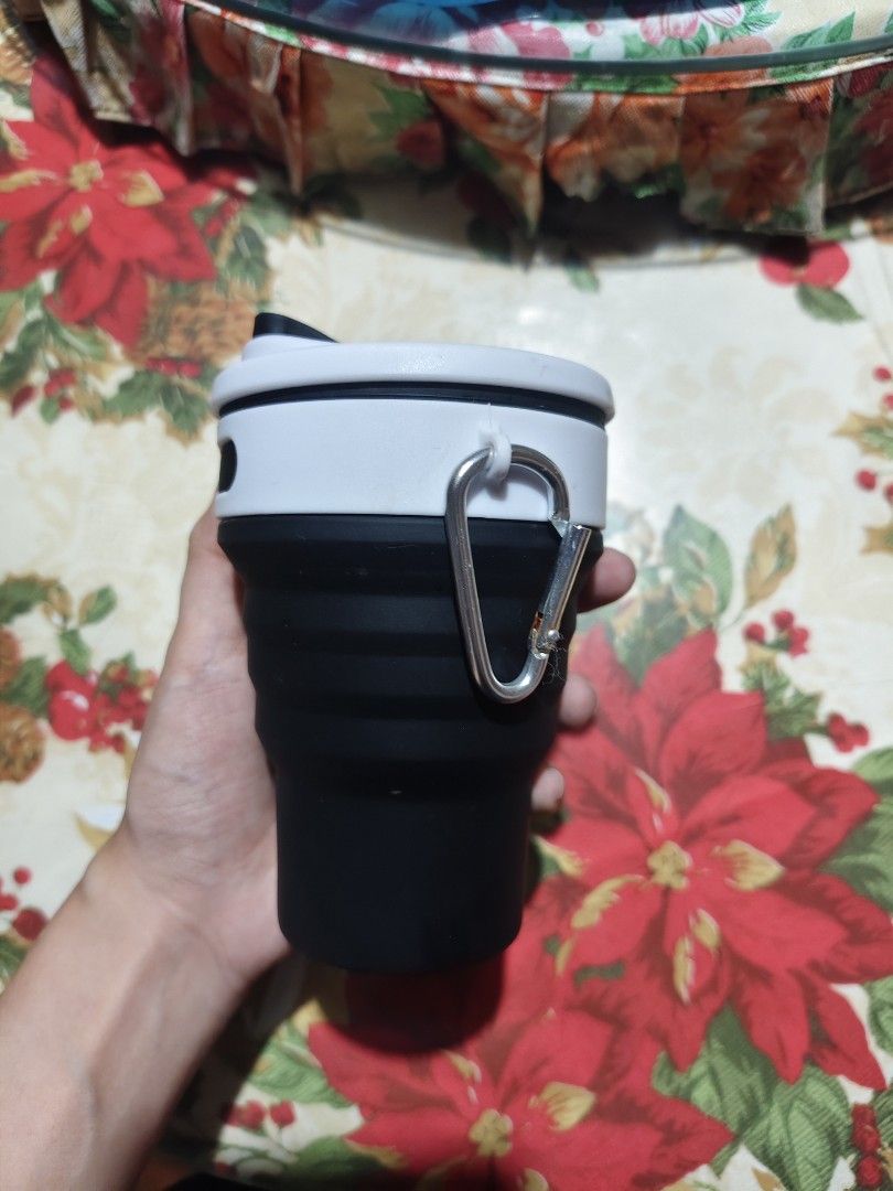 black 12 oz collapsible silicone travel cup (Category: Water Bottles & Tumblers) located in Bulacan. Submitted by angel.decluttersx (Listing ID 1464733405, Image 2). Description: 355 ml / 12 oz never been used pa.