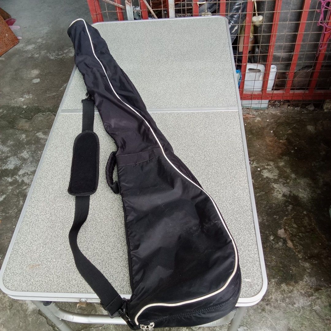 black Adidas Golf Club Case (Category: Golf) located in San Pedro. Submitted by trisheljas_japansurplus (Listing ID 1464574742, Image 2). Description: 📍For Sale📍 black Adidas Golf Club Case all zippers are working, Location 📍 Filinvest Homesite barangay bagong silang san pedro laguna 📍.