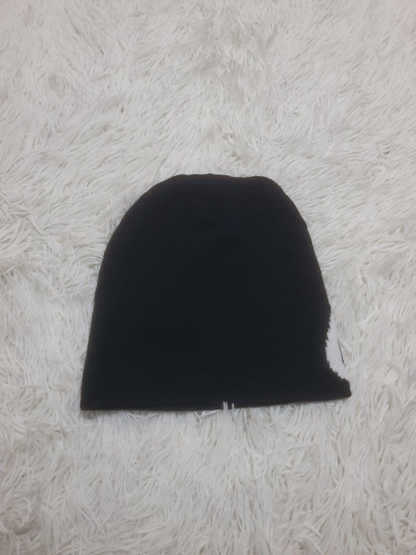 Black Beanie with White 'Conte' Logo (Category: Caps & Hats) located in Manila. Submitted by royalrabbit.7b2a11 (Listing ID 1464627637, Image 3). Description: - Classic black knit beanie - White 'Conte' logo across the front - Simple and timeless design - Excellent for keeping warm - Fits most adult head sizes - Ideal for everyday casual wear.