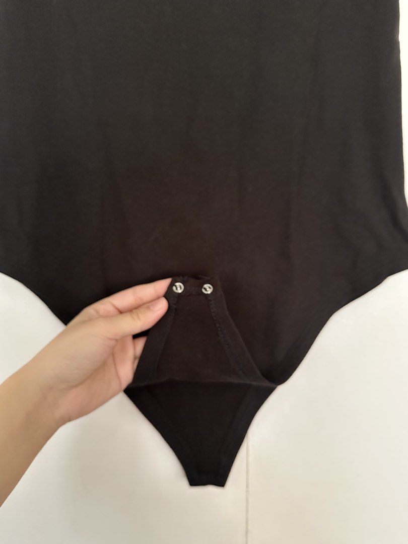 Black Body Suit Top (Category: Others Tops) located in Paranaque City. Submitted by preloveeed890 (Listing ID 1464652210, Image 2). Description: .