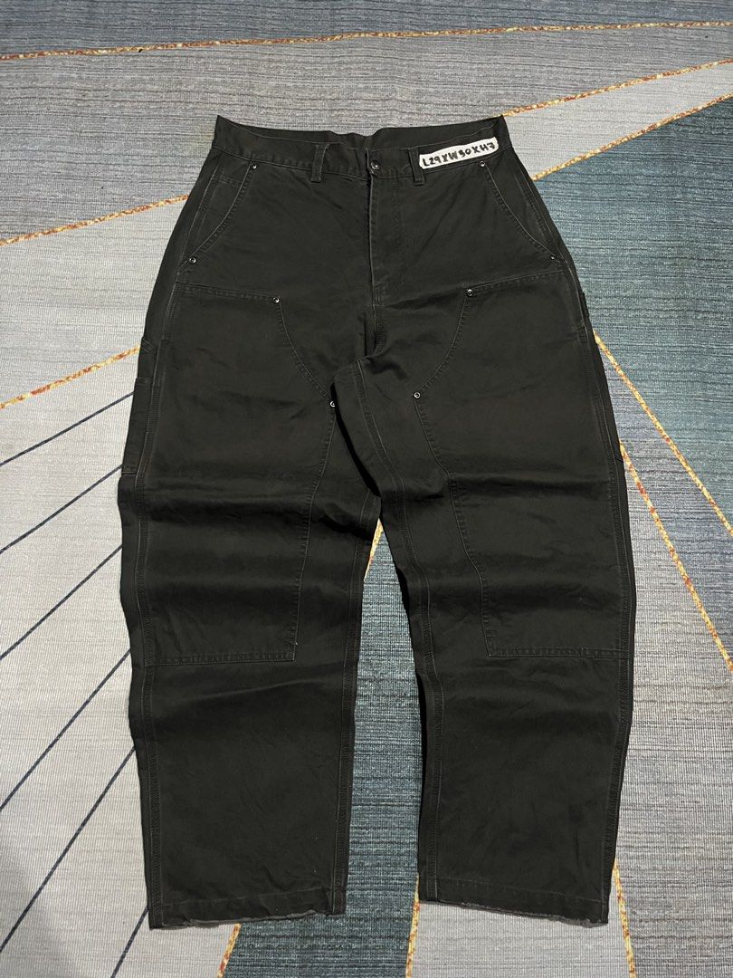 Black Cargo Pants (Category: Jeans) located in Puerto Princesa. Submitted by dijaydj28 (Listing ID 1464590356, Image 3). Description: - Durable black cargo pants - Multiple pockets on front and back - Great for everyday wear or work.
