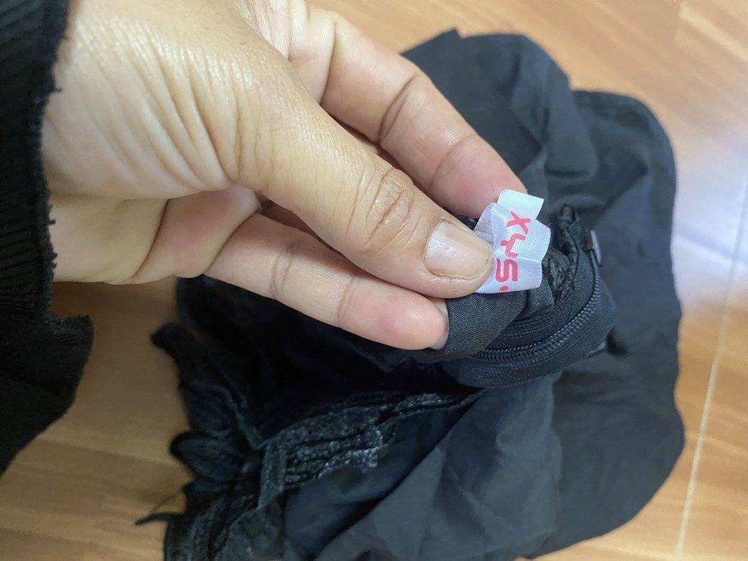 Black Dress with Leafy Shoulder Details (Category: Dresses) located in Manila. Submitted by reginemarquez412 (Listing ID 1464663665, Image 3). Description: - Chic black dress - Unique leafy details on the shoulders - Soft and flowy fabric for a comfortable drape - Zipper closure at the back for a seamless fit - Ideal for a night out or a special occasion.