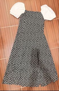 (Category: ) located in . Submitted by shop.lovelycloset (Listing ID 1464581694, Image 1). Description: .