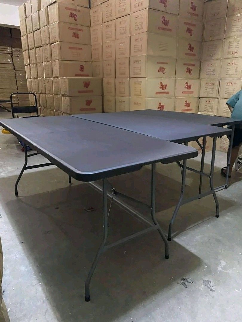 Black folding table (Category: Tables & Sets) located in Manila. Submitted by viashop02 (Listing ID 1464582899, Image 2). Description: Black Folding table 4ft-1,380 5ft-1,580 6ft-1,680 Cash on delivery delivery via lalamove.
