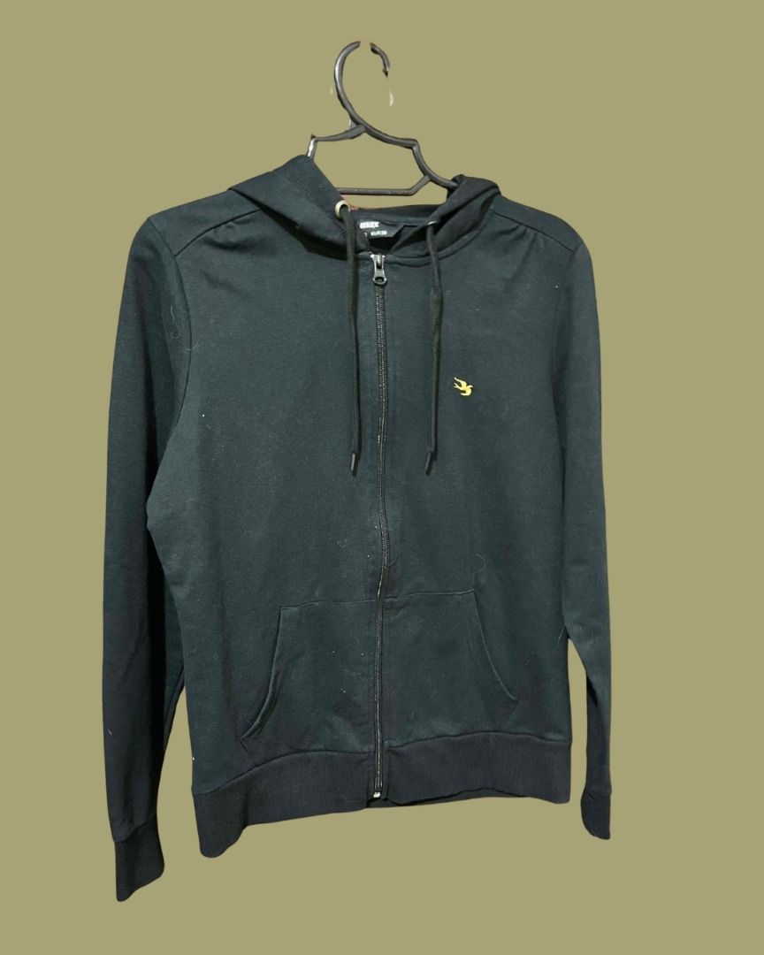 Black Jacket with hoodie (Category: Coats, Jackets and Outerwear) located in Bacolod City. Submitted by gwentidote (Listing ID 1464716775, Image 1). Description: .