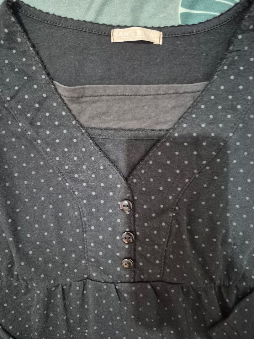 Black Polka Doll top (Category: Blouses) located in Calamba. Submitted by bb.lace (Listing ID 1464627167, Image 2). Description: collar reworked by previous owner, removable naman sya making this a set soon!.