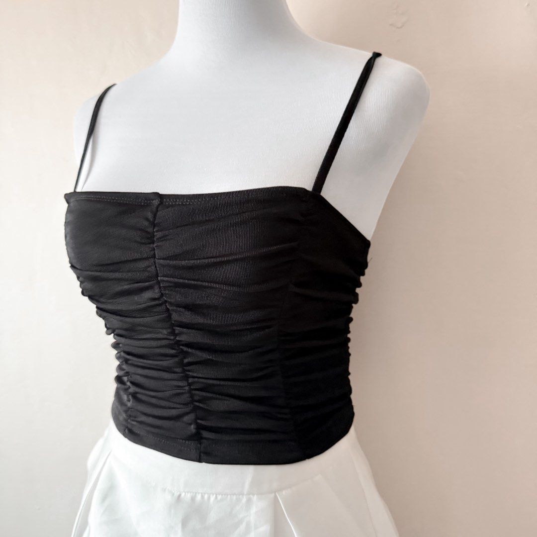 Black Ruched Crop Top (Category: Others Tops) located in Antipolo. Submitted by rosywardrobe (Listing ID 1464674272, Image 3). Description: 🎀 MAKE READING A HABIT 🎀 • No order form, no reservation! • Strictly 1 day reservation • Payment first before order processing • No return, No exchange • Don’t make an offer if you’re not 100% sure • No shipping every weekends — PAYMENT CHANNELS — • GCash • Gotyme • Maya • BDO • BPI • Unionbank — DELIVERY M