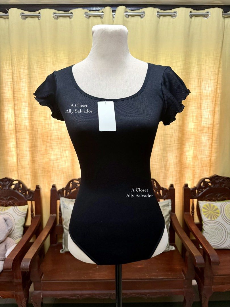 Black Ruffled Sleeves Bodysuit (Category: Others Tops) located in Bulacan. Submitted by closetbyally (Listing ID 1464762739, Image 2). Description: COLOR MAY VARY DUE TO LIGHTNING Size L (Fits 29-32 stretchable) BRAND NEW DECLUTTERING If in doubt, don’t buy! ❌Pass sa maselan. Let’s not waste each other’s time Pls read before ordering. Actual pic posted All prices are fixed. No haggling Strictly PAYMENT FIRST & Shipping only We can also do LALAMOV