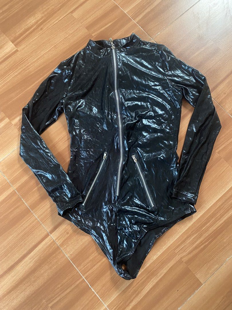 Black Shiny Long Sleeve Zipper Bodysuit (Category: Longsleeves) located in Manila. Submitted by reginemarquez412 (Listing ID 1464676006, Image 1). Description: - Shiny black long-sleeved bodysuit - Zipper down the front - Two zippered pockets on the sides - Wet look material - Ideal for parties or costumes.