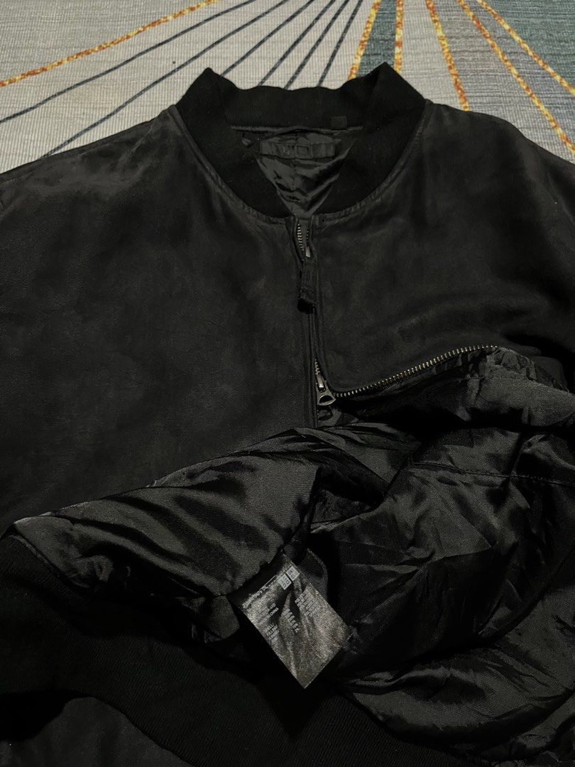 Black Suede Bomber Jacket L29XW25 (Category: Coats, Jackets and Outerwear) located in Puerto Princesa. Submitted by dijaydj28 (Listing ID 1464590514, Image 3). Description: - Classic black suede bomber jacket - Zipper closure - Ribbed collar, cuffs, and hem - Fully lined interior - Great for layering.