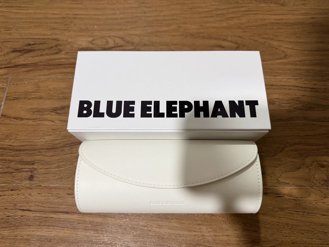 Blue Elephant SLAP Silver Eyeglasses (Category: Sunglasses & Eyewear) located in Quezon City. Submitted by hey.cider (Listing ID 1464580768, Image 2). Description: - Brand: Blue Elephant - Model: SLAP - Color: Silver - Includes: Original box and glasses case - Condition: Great for everyday wear - RFS: Decluttering.