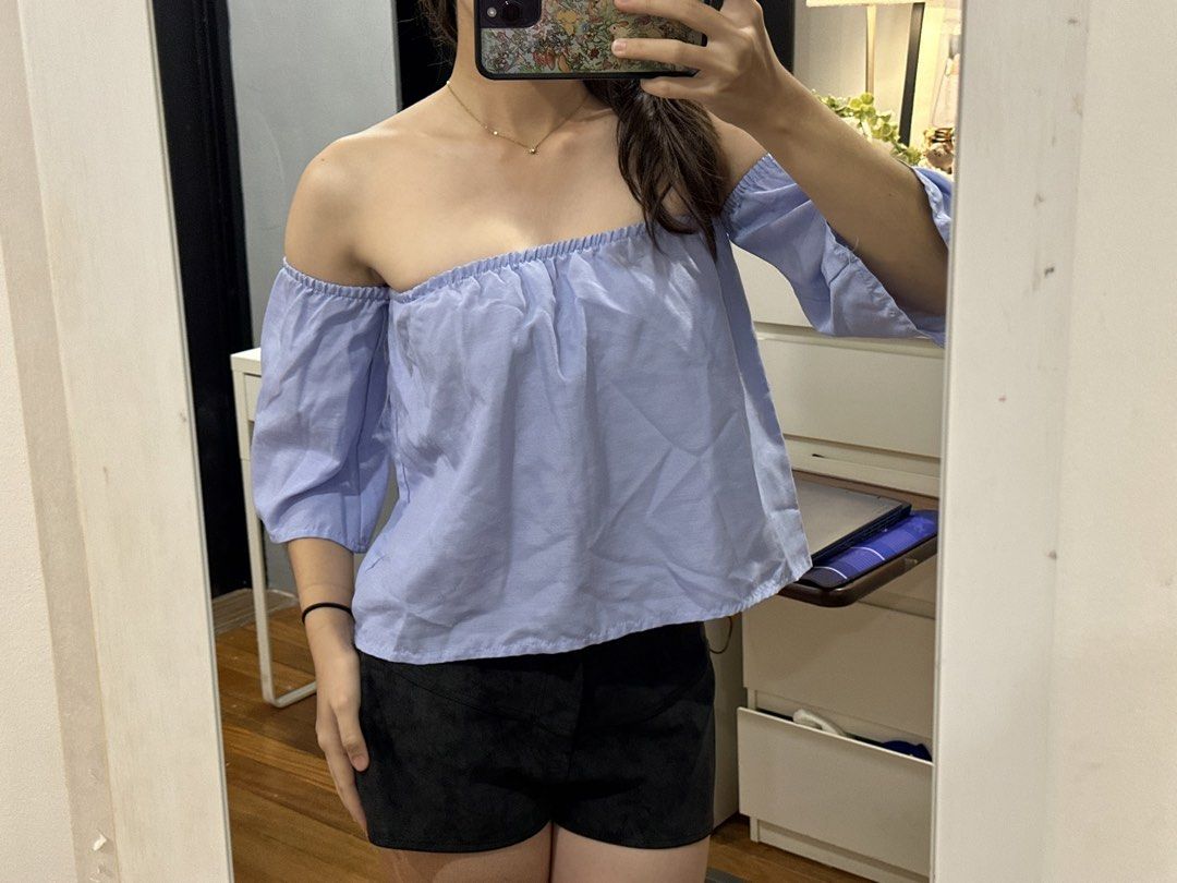 Blue off shoulder top (Category: Others Tops) located in Paranaque City. Submitted by celinegab (Listing ID 1464744869, Image 1). Description: .