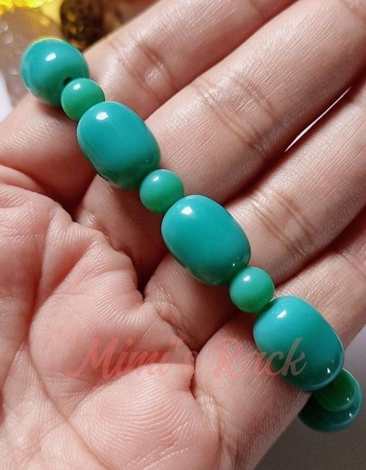 BLUEGREEN BARREL AGATE STONE BRACELET (Category: Bracelets) located in Taguig. Submitted by mimisrack (Listing ID 1464708842, Image 3). Description: 🩵Brings balance, calmness, and positive energy instantly -Enhances heart-centered energy, love, and emotional healing -Protects from negative energy, bad luck, and emotional pain -Increases wisdom, inner strength, and joyful spirit -Grants soothing energy and peaceful vibes -Blue-Green Agate symboli