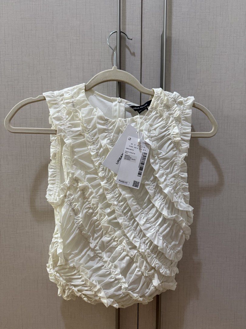 BNWT Urban Revivo Top (Category: Blouses) located in Quezon City. Submitted by emily_in_pariss (Listing ID 1464628169, Image 1). Description: .