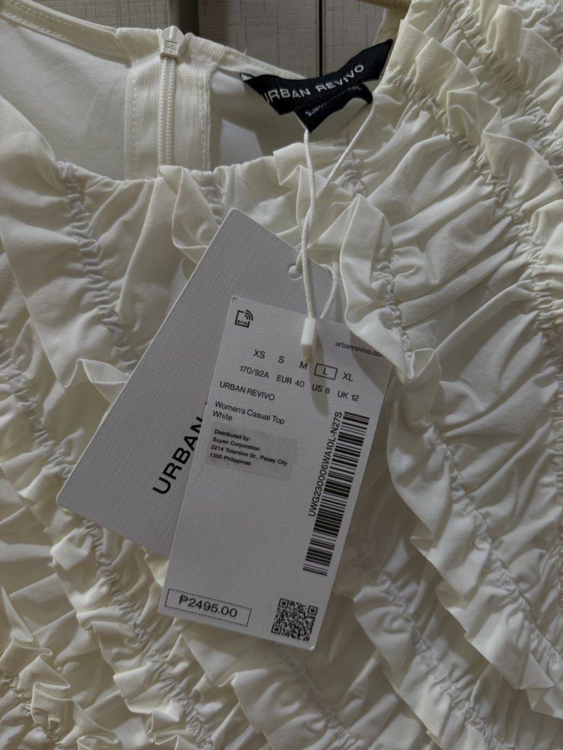 BNWT Urban Revivo Top (Category: Blouses) located in Quezon City. Submitted by emily_in_pariss (Listing ID 1464628169, Image 2). Description: .