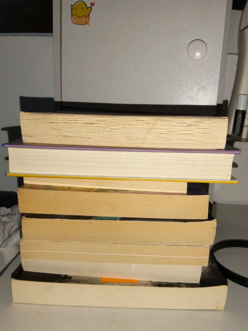 Book Bundle (Category: Storybooks) located in Caloocan City. Submitted by fiercerabbit.21a8cc (Listing ID 1464753671, Image 3). Description: Hello! I'm selling this bundle for only P250. Rfs : needs extra fund mop: gcash mod: j&t.