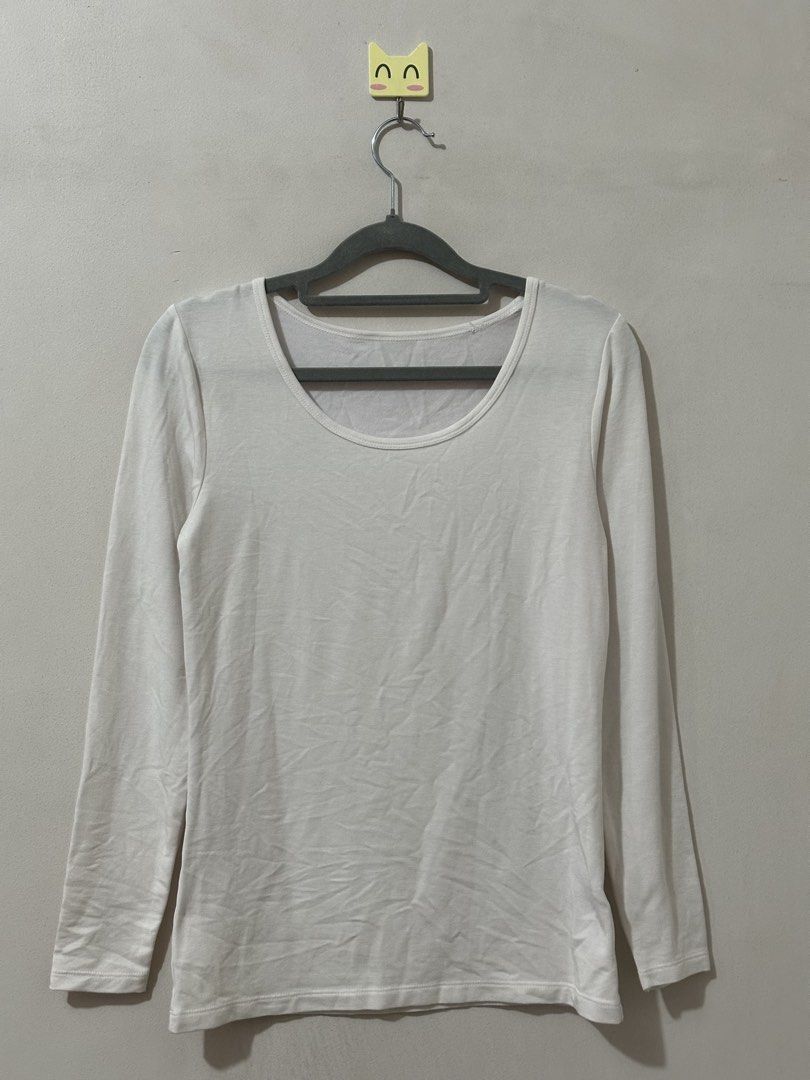 Bossini White Heat Tech Women Small (Category: Coats, Jackets and Outerwear) located in Balanga. Submitted by winterlab_ph (Listing ID 1464618280, Image 2). Description: B296.
