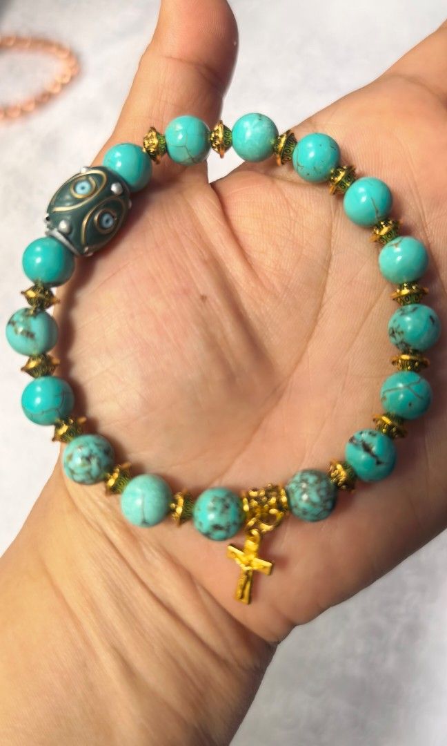 Brand new Turquiose with box (Category: Bracelets) located in Tuguegarao City. Submitted by zenphoenix-7ad615 (Listing ID 1464617439, Image 2). Description: Brand new Bracelet Turquiose With box Medium size.