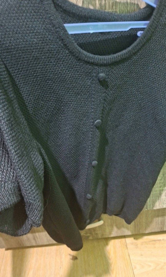 Branded Regatta,forme ,memo rarly used (Category: Coats, Jackets and Outerwear) located in Pateros City. Submitted by ash.med (Listing ID 1464721099, Image 2). Description: Branded Regatta,forme ,memo rarly used some are branded nakastock lang some 2xl fit mostly med to xl.