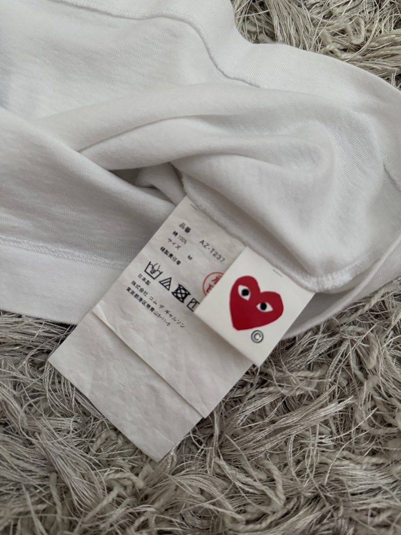 Brandnew Authentic Cdg Shirt (Category: Shirts) located in Quezon City. Submitted by emily_in_pariss (Listing ID 1464630453, Image 3). Description: Purchased in Univers Makati greenbelt Womens fit Small ( medium on tag ).