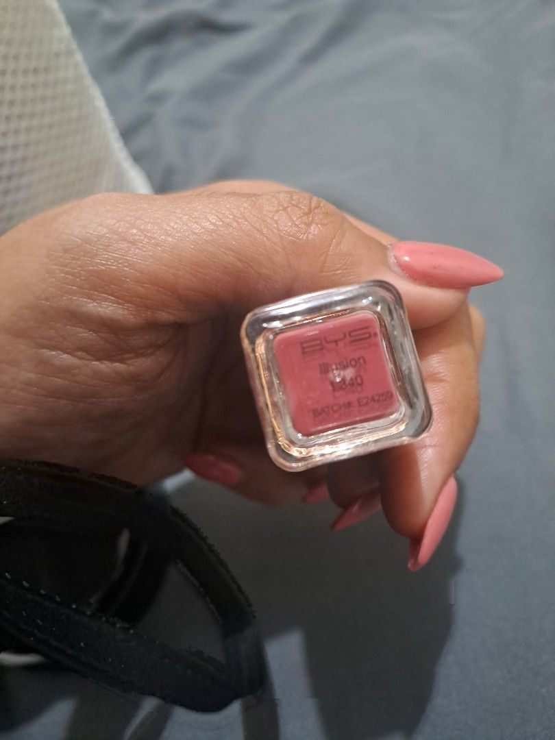 Brandnew BYS Luxe Lips (Category: Makeup) located in Pasig City. Submitted by declotha (Listing ID 1464746996, Image 3). Description: For Sale: Brandnew and sealed BYS Luxe Lips in the shade Illusion. Bought this from Watsons. Original price is 399 PHP. Selling this for only Php 150 RFS: Decluttering because I have too many makeup and skincare products. MOP : Gcash MOD: J&T Express or Lalamove No Orange or Black app checkout. No meetups DM me for
