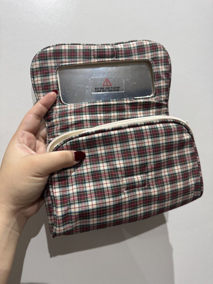 Brandy Melville Red Green Checkered Makeup Pouch (Category: Purses & Pouches) located in Paranaque City. Submitted by scattermatter (Listing ID 1464746985, Image 2). Description: Brandy Melville Red Green Checkered Makeup Pouch - Bought in Hong Kong 📩 DM to order 📍Location: Parañaque 💰Payment: BPI or Gcash 🚚Shipping: c/o buyer - Lalamove/J&T/LBC Instagram: @scattermatterph.