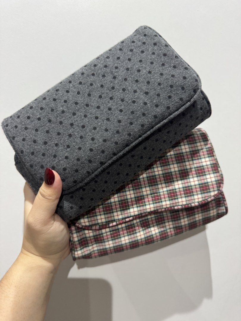 Brandy Melville Red Green Checkered Makeup Pouch (Category: Purses & Pouches) located in Paranaque City. Submitted by scattermatter (Listing ID 1464746985, Image 3). Description: Brandy Melville Red Green Checkered Makeup Pouch - Bought in Hong Kong 📩 DM to order 📍Location: Parañaque 💰Payment: BPI or Gcash 🚚Shipping: c/o buyer - Lalamove/J&T/LBC Instagram: @scattermatterph.