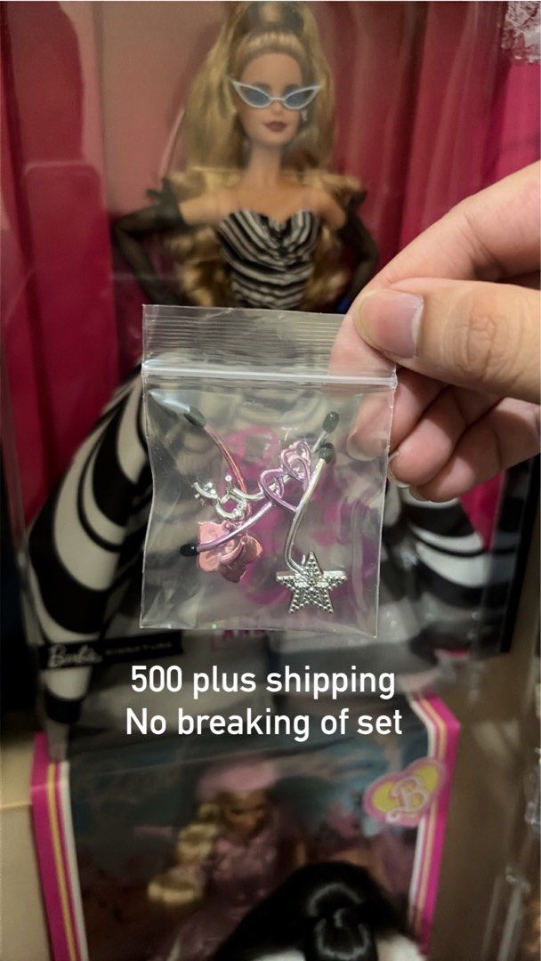 Bratz Pop starz earrings (Category: Kids Toys) located in San Fernando. Submitted by barbiegabby (Listing ID 1464591968, Image 1). Description: - Accessories include star charm and heart-shaped jewelry - Ideal for collectors - Price: P500 + shipping - No breaking of set.